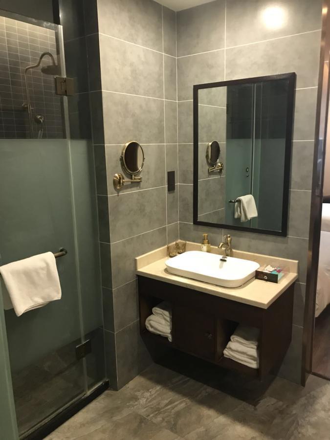 Manxin Hotel Shanghai Xujiahui Екстериор снимка