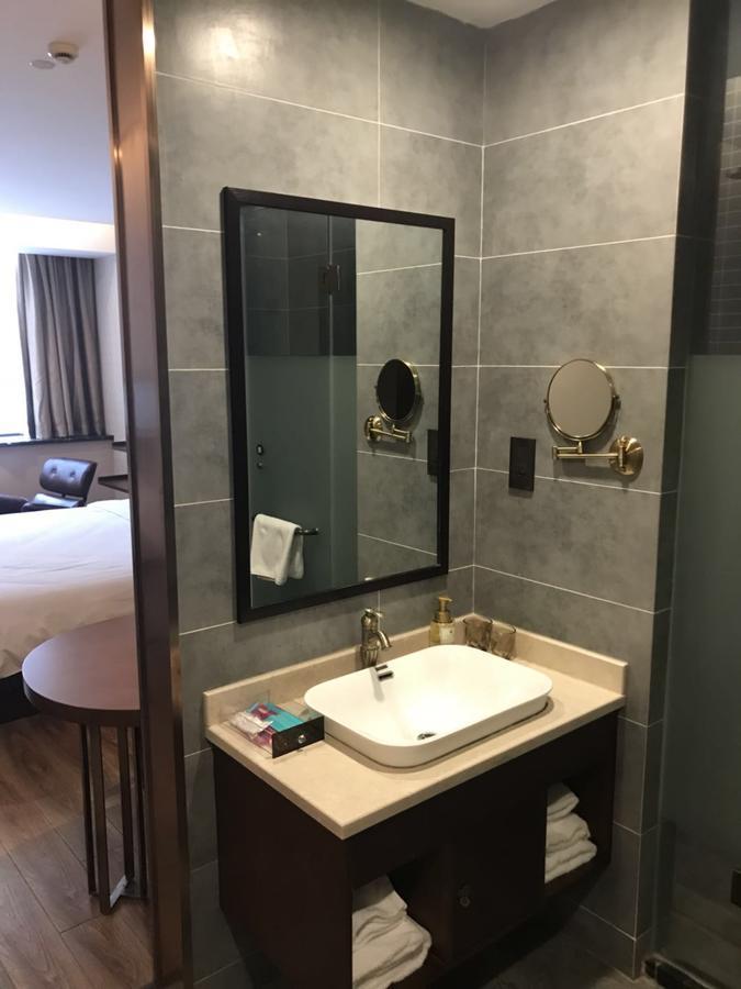 Manxin Hotel Shanghai Xujiahui Екстериор снимка